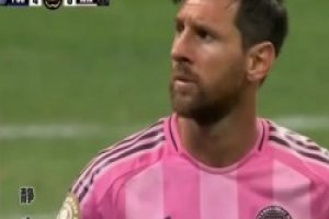 邁阿密半場被巴黎打進(jìn)4球！鏡頭給到梅西雙手叉腰有些無奈?。?></span>
                                            <i class=