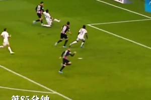 從此開啟六冠王神跡！拜仁：你還記得這場(chǎng)影響歐洲足壇的比賽嗎？