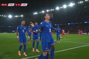 托萬禁區(qū)內停球凌空側鉤霸氣破門！法國3-0鎖定勝局！