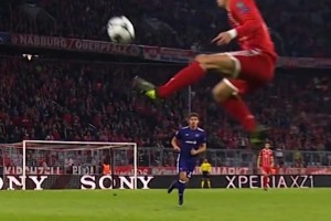 人類滿級停球瞬間！拜仁：你知道的，J羅也是羅！