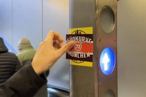 德國國家德比沒有硝煙的戰(zhàn)爭！球迷：別管，貼上就是贏了！