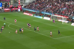 巴黎1-0輕松領(lǐng)先！阿什拉夫禁區(qū)墊射破門(mén)首開(kāi)記錄