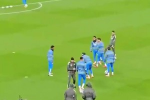 噓聲震耳欲聾！諾德在熱身時被安菲爾德球迷報以噓聲