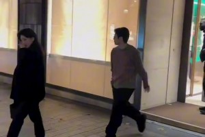 李剛?cè)时慌牡胶团淹獬龀燥?，女友可是大名鼎鼎的斗山集團(tuán)千金！