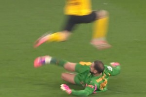 休想進球！曼城官方怒贊多納魯馬這次兩連鏟