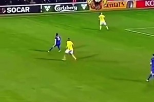 這運氣也是沒誰了！這可能是，伊布職業(yè)生涯最輕松的一粒進球！