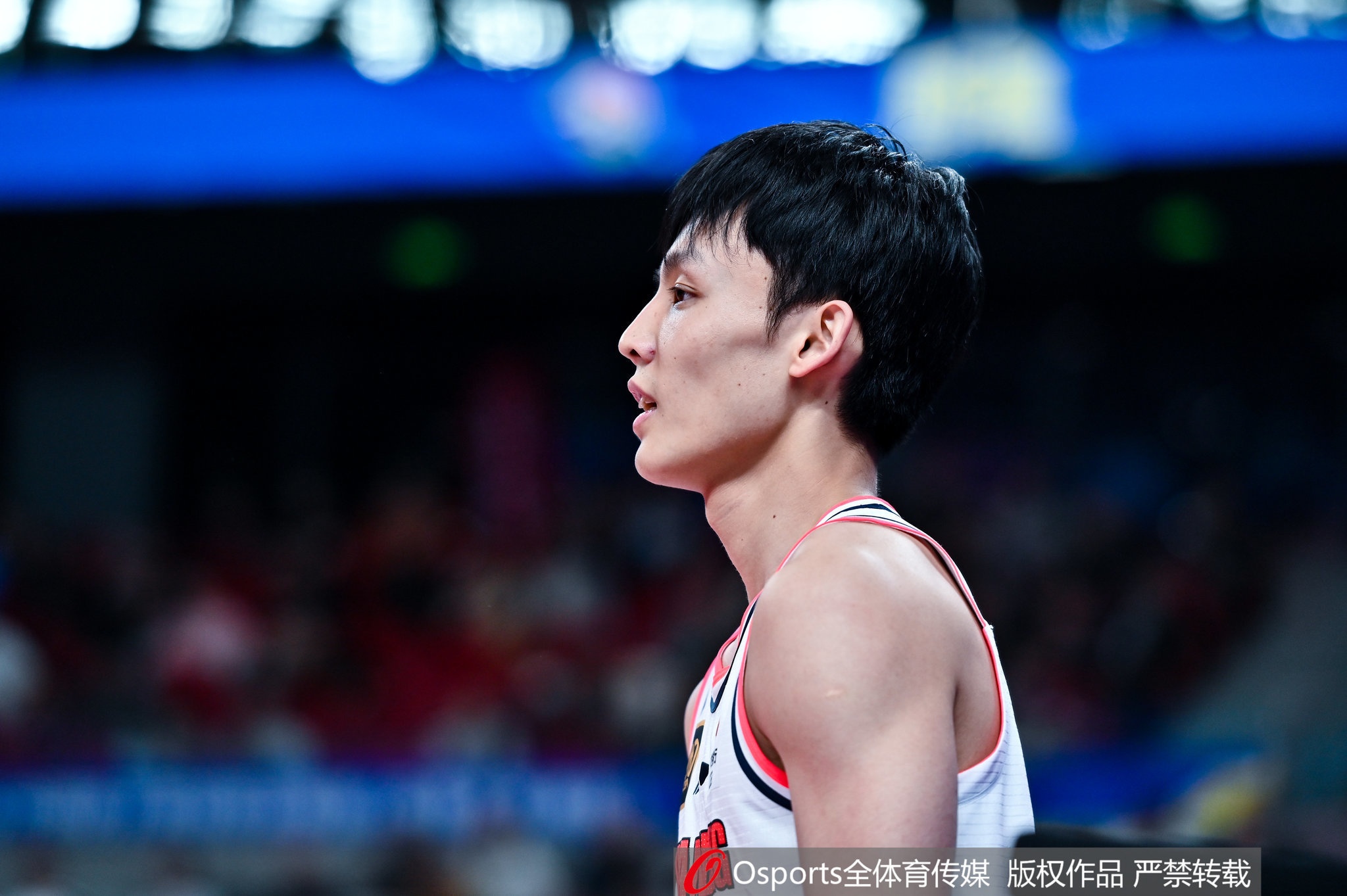 媒體人：徐杰堪稱全場最佳 每當對手追分時總能回應&球風何其穩(wěn)健