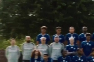 人最齊的一次！切爾西此前拍攝全家福的花絮！誰是你的關(guān)注點(diǎn)？