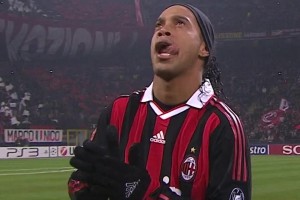 滿滿都是回憶！小羅在米蘭時(shí)期面對(duì)曼聯(lián)的瞬間