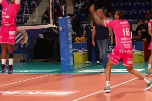 這彈跳放在NBA什么水平？男排選手爆發(fā)力和彈跳有多恐怖？