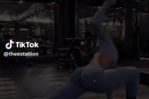 她是真能說！克萊女友馬冬梅的日常健身！暴力身材也得努力維持~