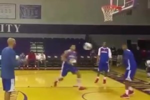 夸張的彈跳！連續(xù)的原地大風(fēng)車扣籃！鄧肯：我當(dāng)初就是這么想的~