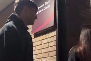 有八卦??？費(fèi)蘭和佩德里這是帶著倆女孩子出門一起玩耍