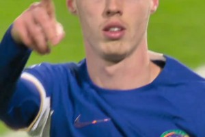 頭頂腳踢左右開弓！大四喜不常見，如此大四喜更不常見！